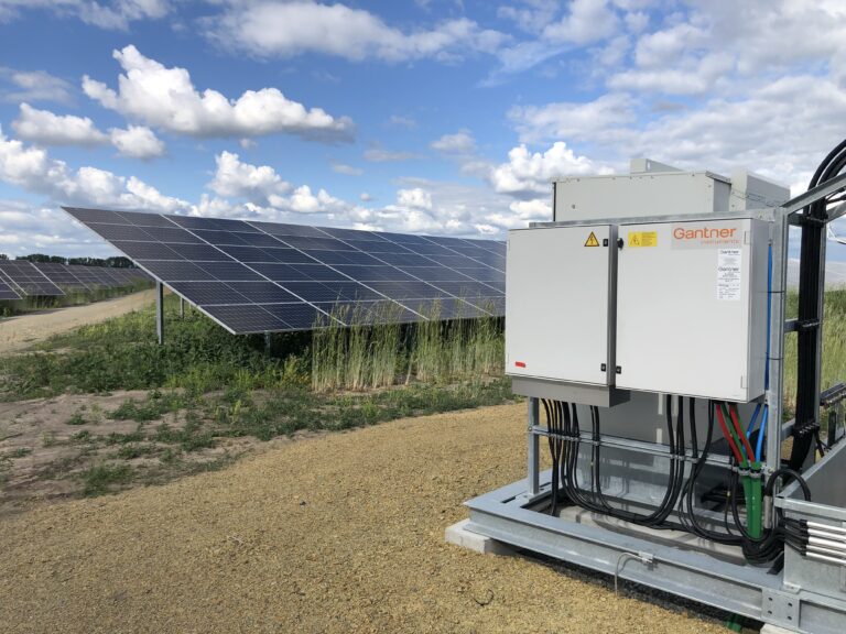 IMG_1909 Eine Photovoltaikanlage mit GANTNER Instruments Werkzeugen im Einsatz