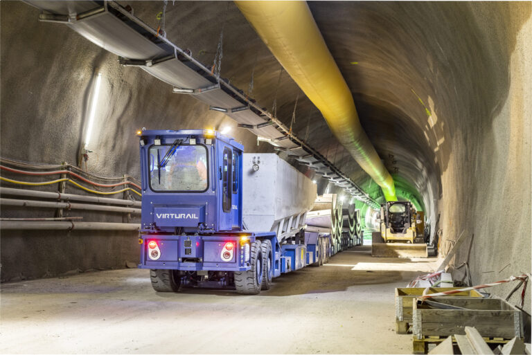 Stefan Kothner Photography VirtuRail ASV fahren in einen Tunnel