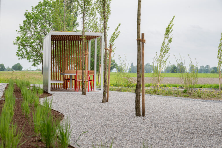 Außenraum Werk 6 der Firma Blum | (c) Blum