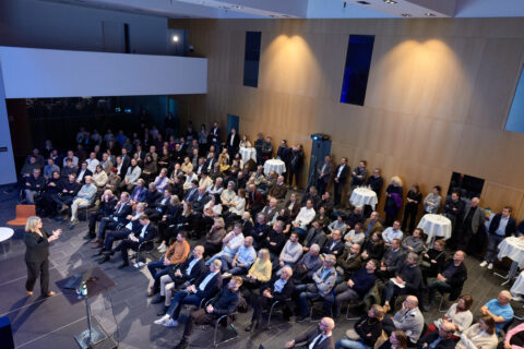 60. innovation(night | (c) Miro Kuzmanovic